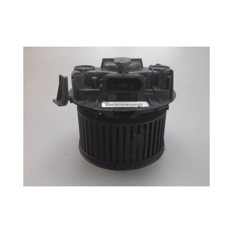 MOTEUR VENTILATEUR CHAUFFAGE NISSAN NOTE
