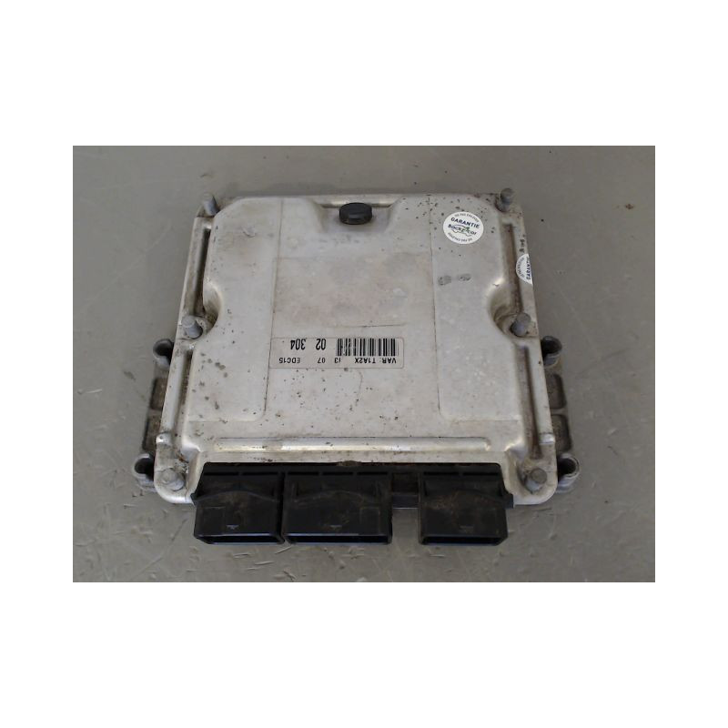 CALCULATEUR MOTEUR PEUGEOT 206