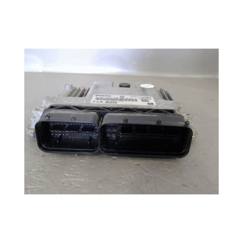 CALCULATEUR MOTEUR OPEL VECTRA