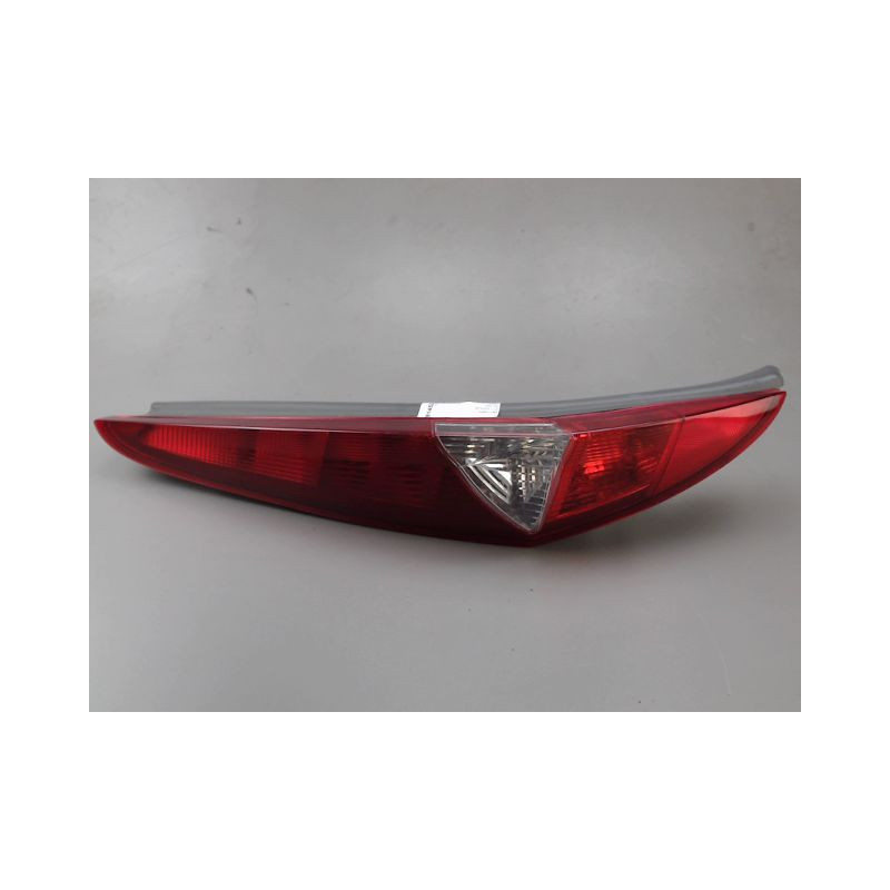 FEU ARRIERE GAUCHE  FIAT PUNTO