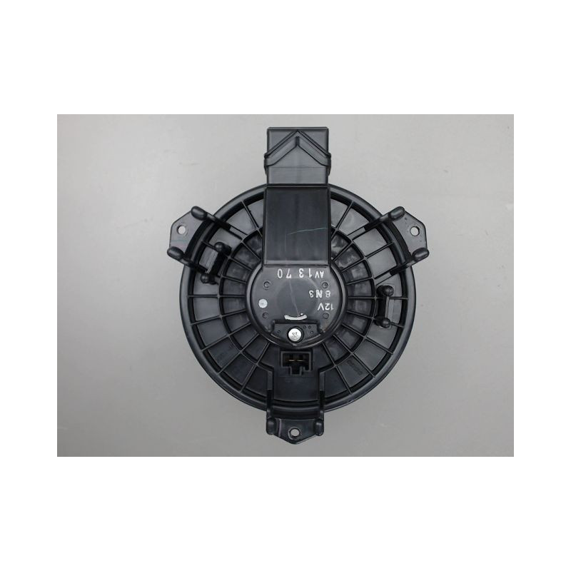 MOTEUR VENTILATEUR CHAUFFAGE SUZUKI SWIFT