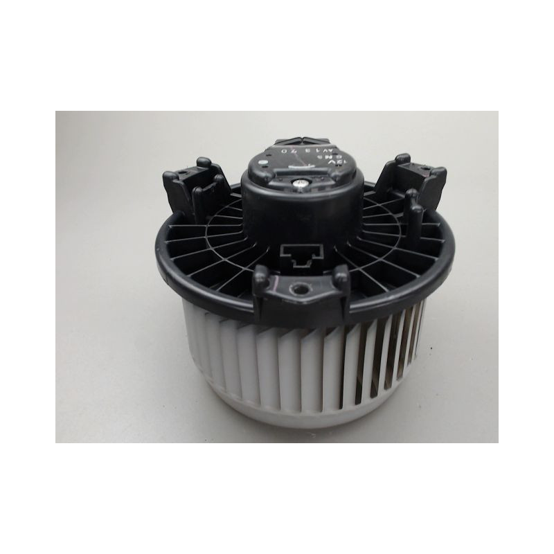 MOTEUR VENTILATEUR CHAUFFAGE SUZUKI SWIFT