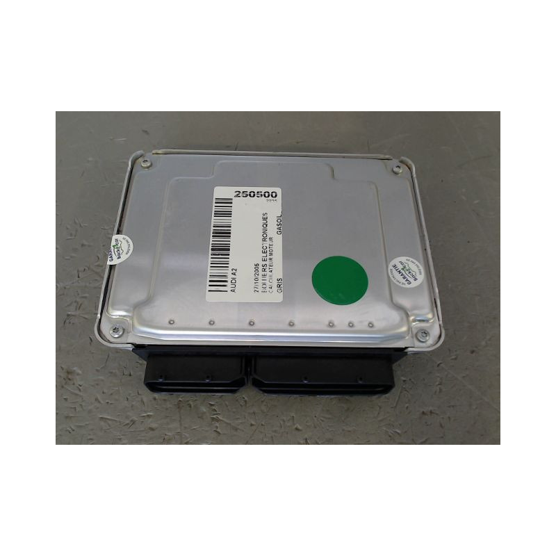 CALCULATEUR MOTEUR AUDI A2