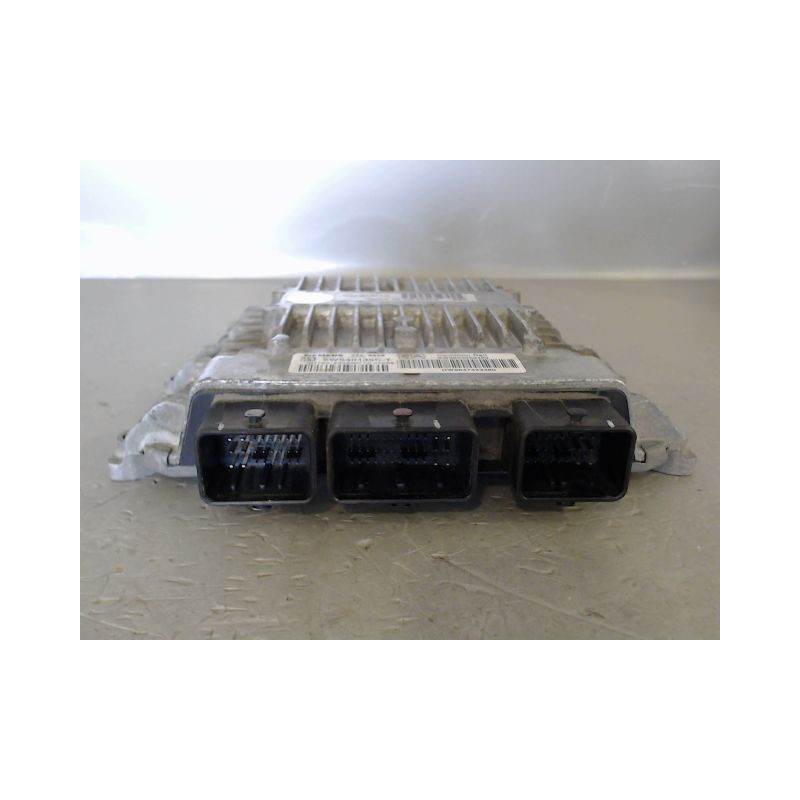 CALCULATEUR MOTEUR CITROEN XSARA