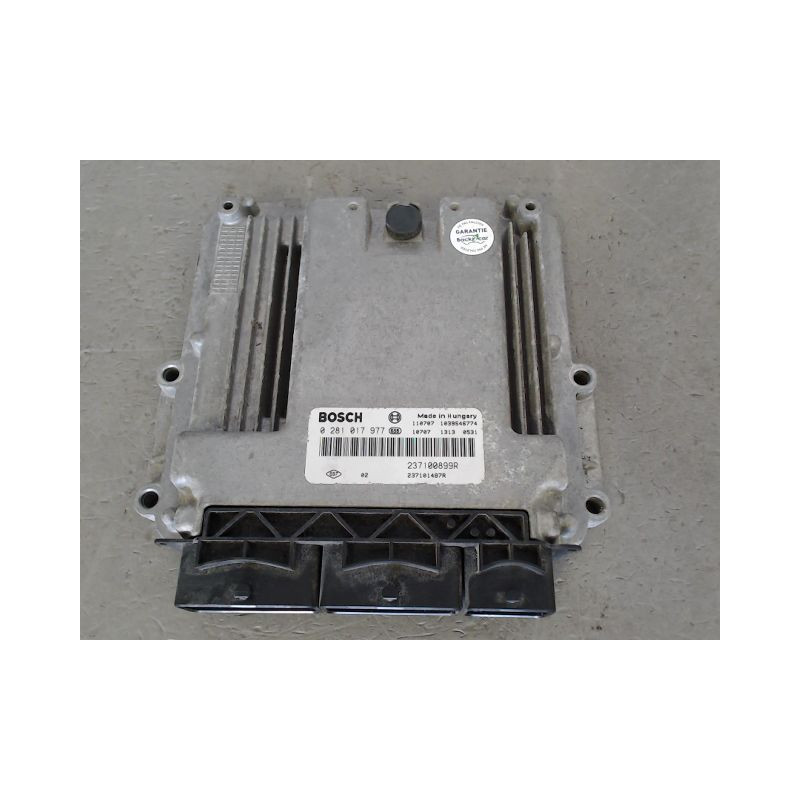 CALCULATEUR MOTEUR RENAULT MASTER