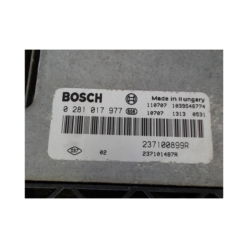 CALCULATEUR MOTEUR RENAULT MASTER