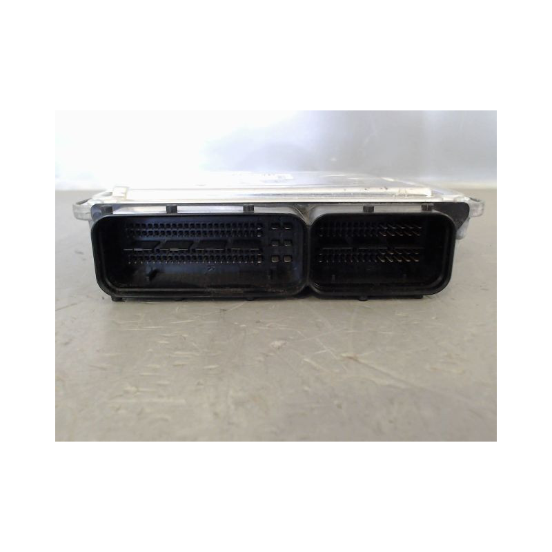 CALCULATEUR MOTEUR VOLKSWAGEN GOLF