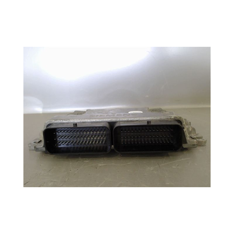 CALCULATEUR MOTEUR RENAULT TWINGO