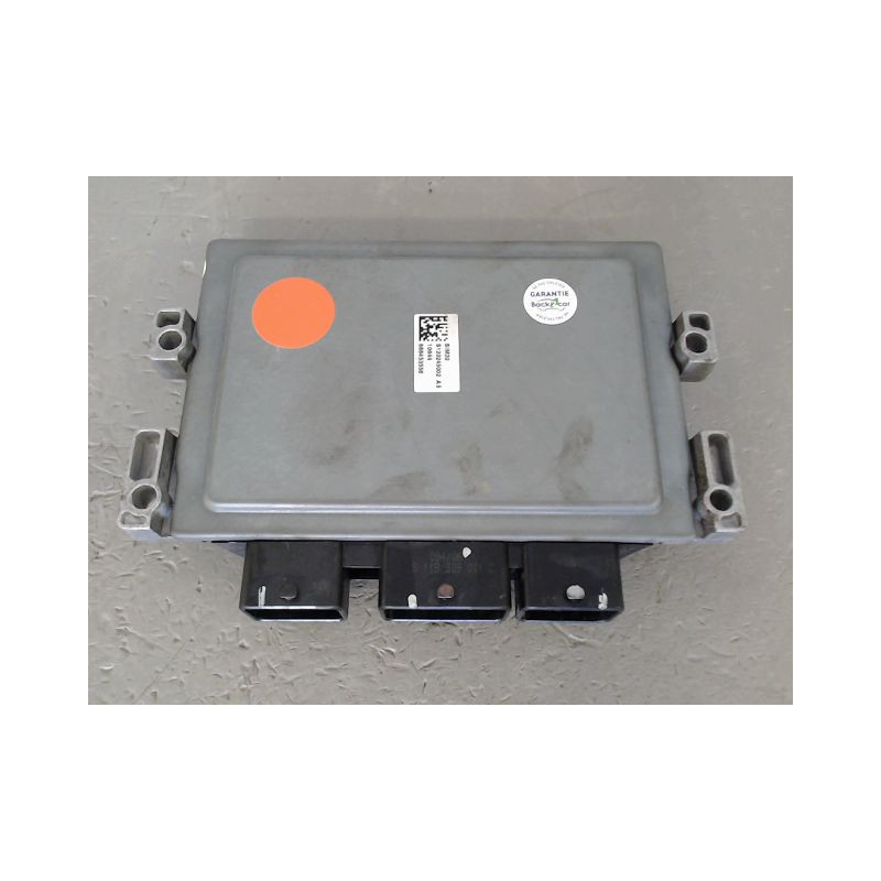 CALCULATEUR MOTEUR RENAULT CLIO