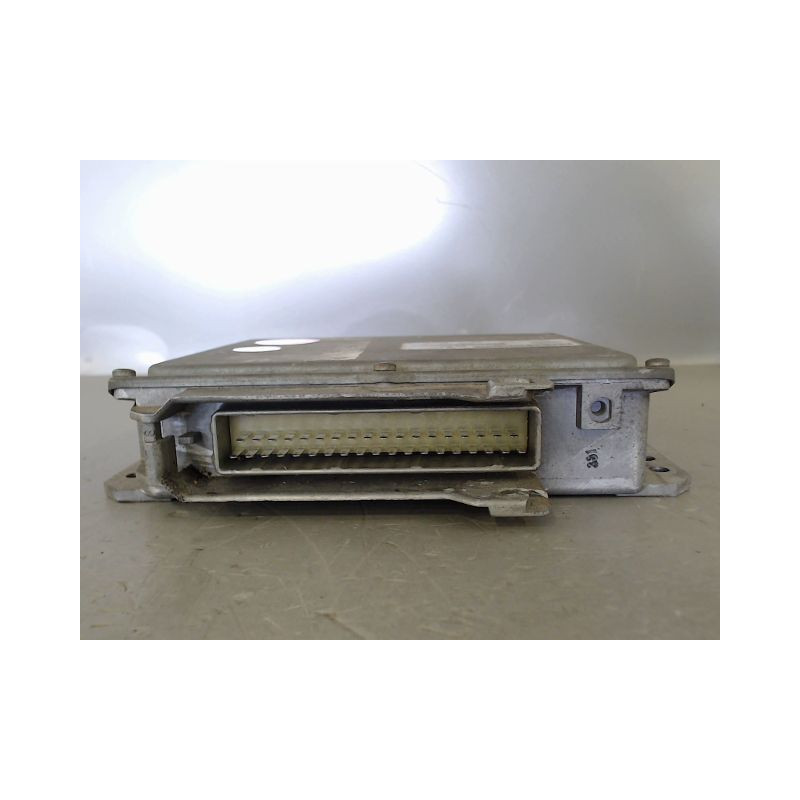 CALCULATEUR MOTEUR PEUGEOT 106