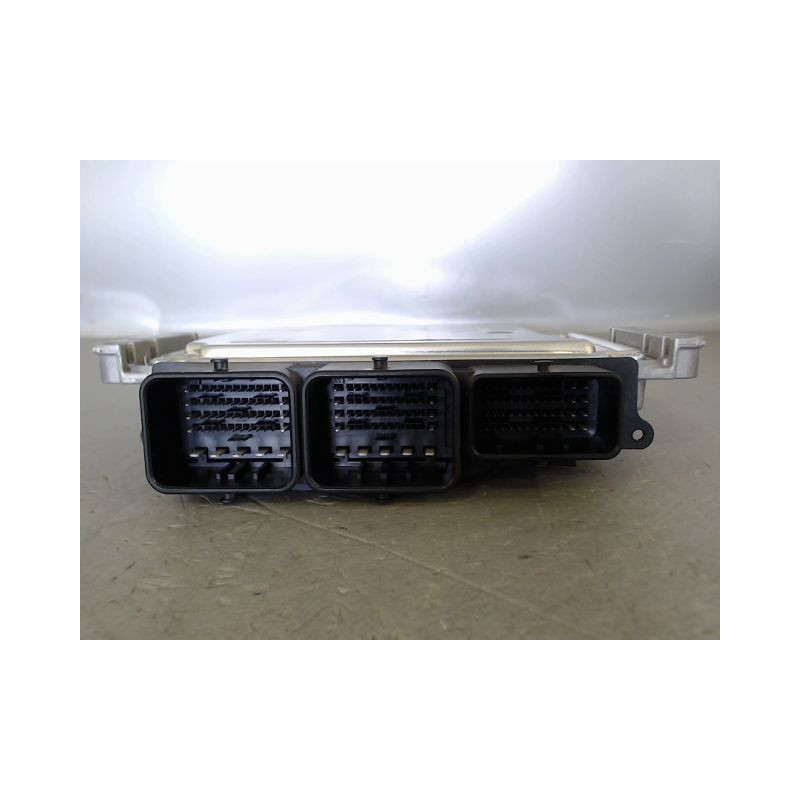 CALCULATEUR MOTEUR PEUGEOT 208