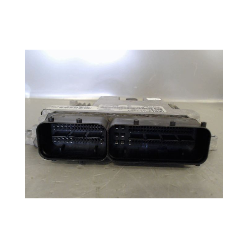 CALCULATEUR MOTEUR HYUNDAI I30