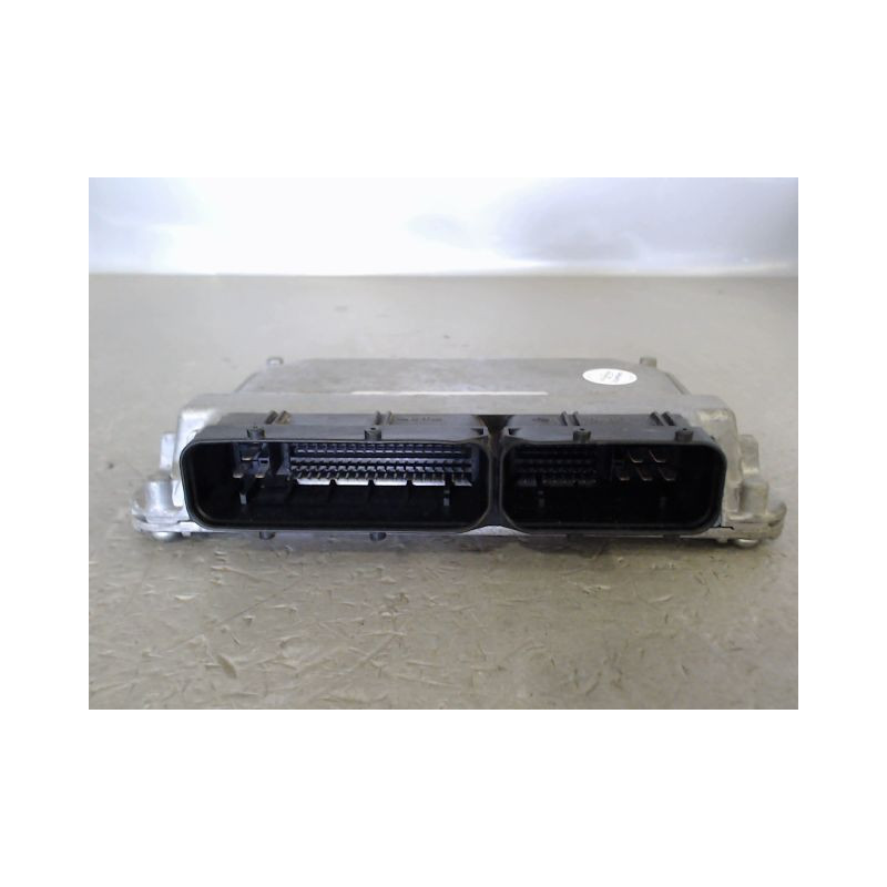 CALCULATEUR MOTEUR VOLKSWAGEN POLO