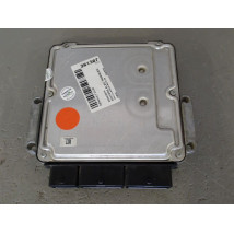 CALCULATEUR MOTEUR RENAULT CLIO