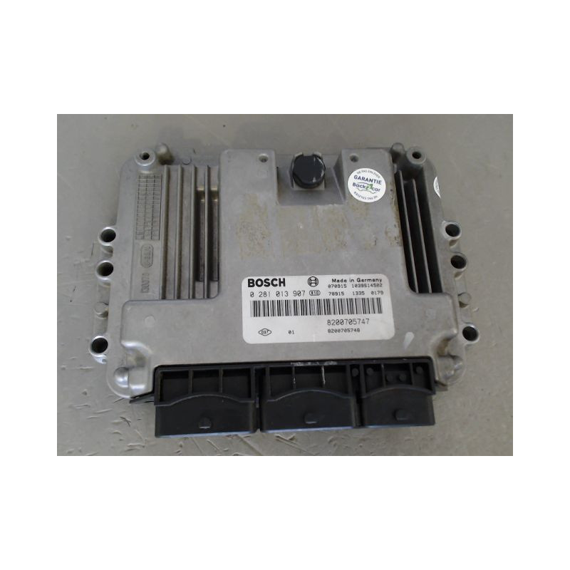 CALCULATEUR MOTEUR RENAULT MEGANE