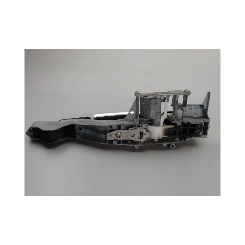 POIGNEE EXTERIEURE PORTE AVANT DROIT PEUGEOT 308