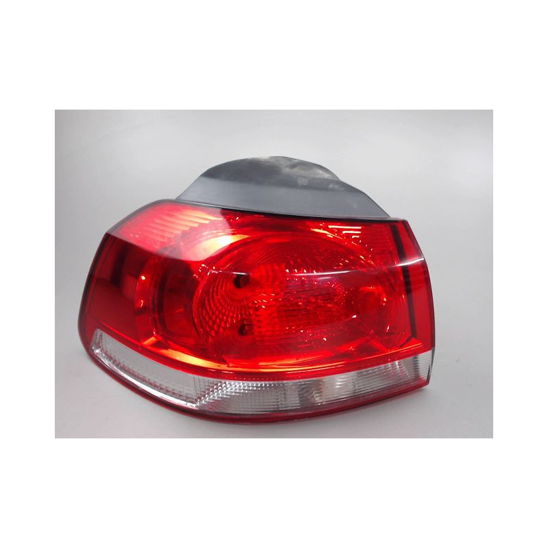 FEU ARRIERE GAUCHE  VOLKSWAGEN GOLF