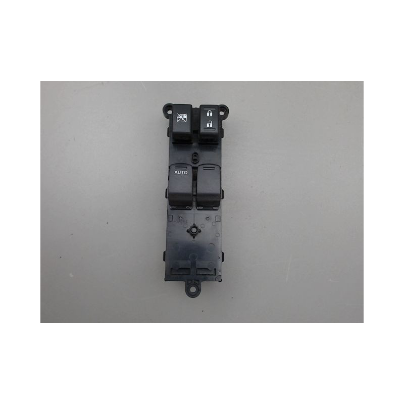 COMMANDE LEVE-GLACE PORTE AVG SUZUKI SWIFT