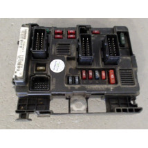 BOITE A FUSIBLES PEUGEOT 206