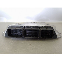 CALCULATEUR MOTEUR RENAULT TRAFIC