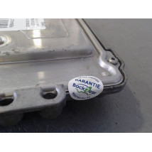 CALCULATEUR MOTEUR RENAULT TRAFIC