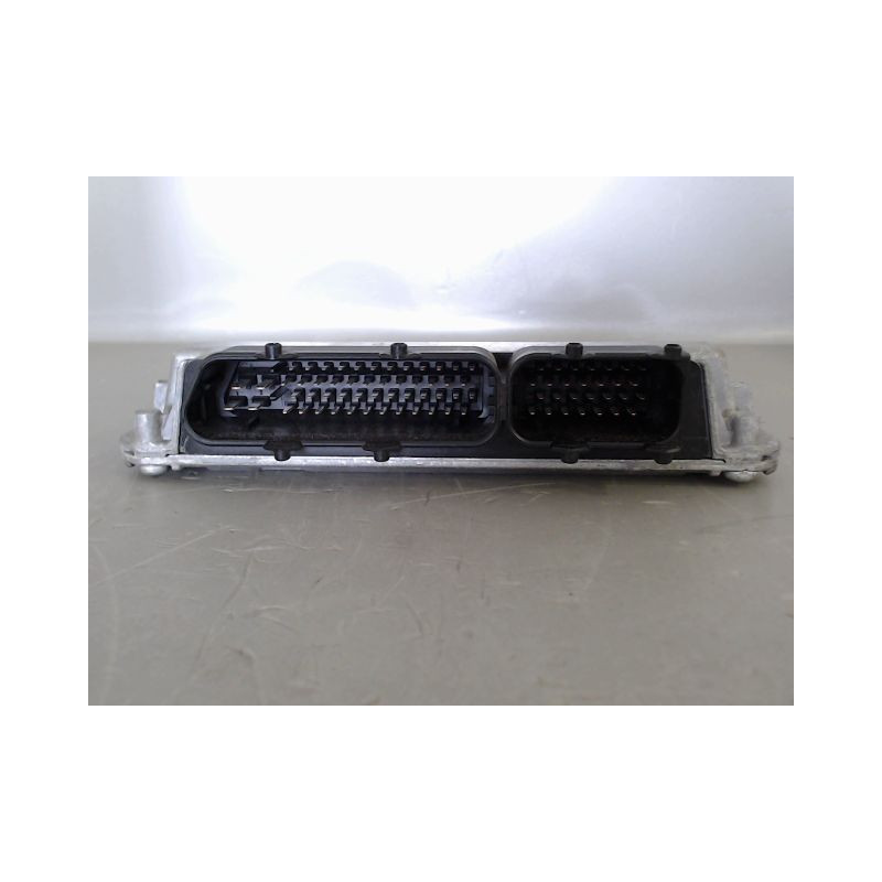 CALCULATEUR MOTEUR VOLKSWAGEN POLO