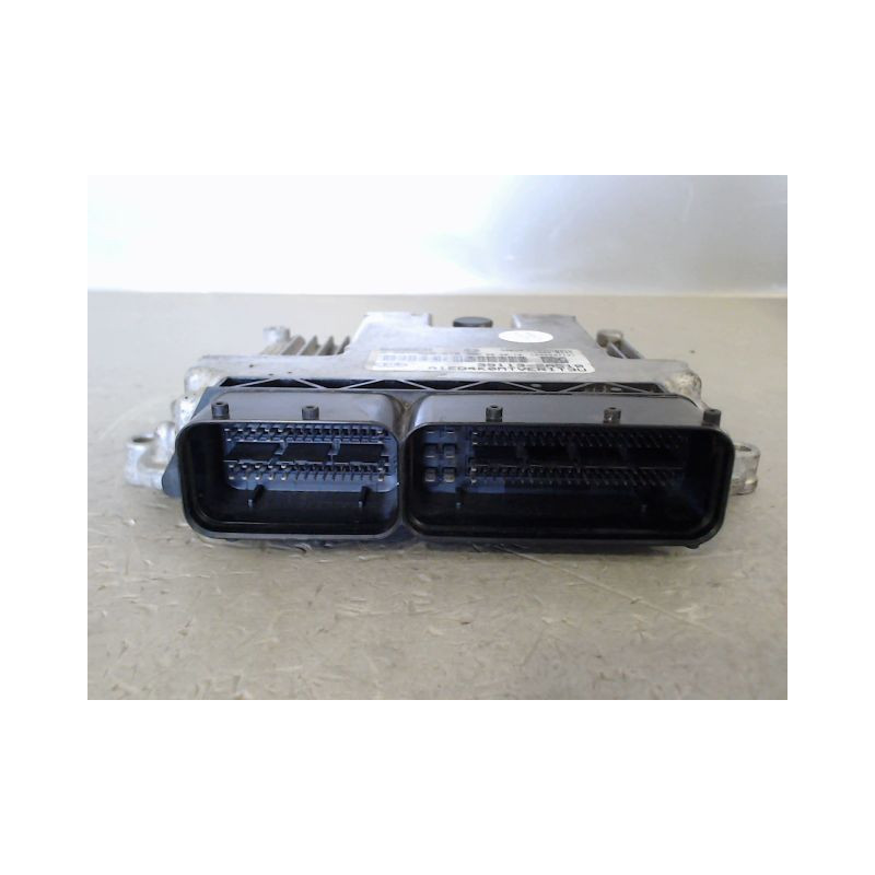 CALCULATEUR MOTEUR KIA CEE-D