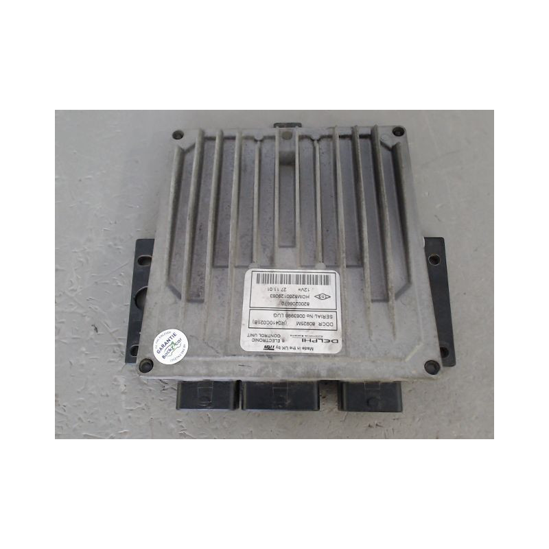 CALCULATEUR MOTEUR RENAULT CLIO