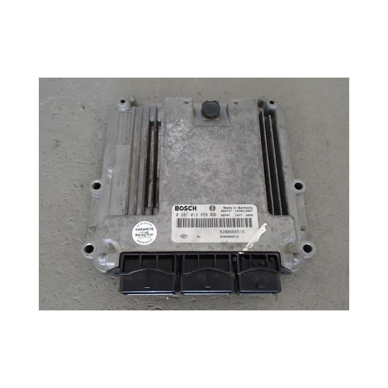 CALCULATEUR MOTEUR RENAULT TRAFIC