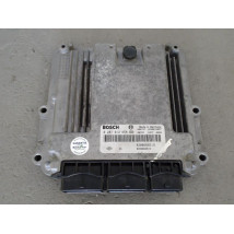 CALCULATEUR MOTEUR RENAULT TRAFIC