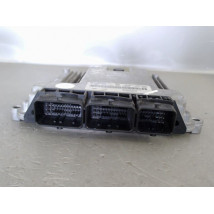 CALCULATEUR MOTEUR RENAULT TRAFIC