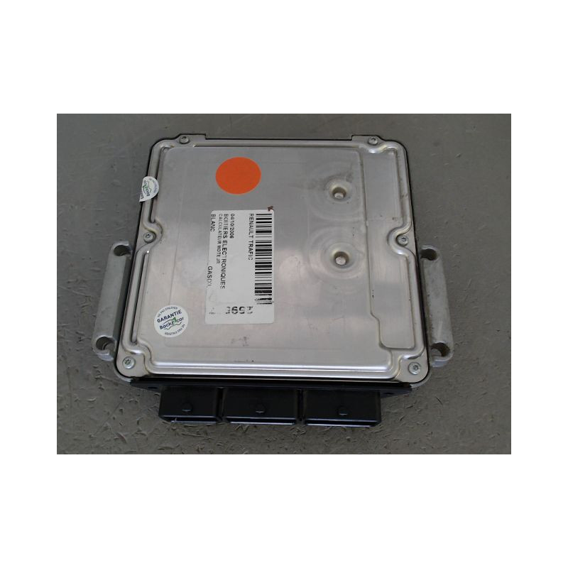 CALCULATEUR MOTEUR RENAULT TRAFIC