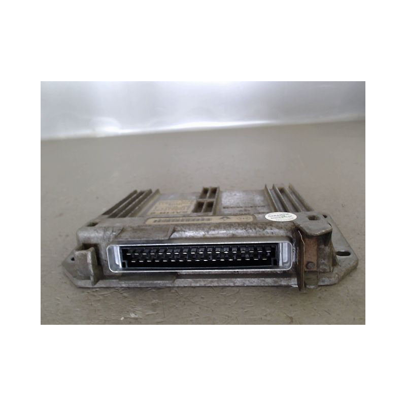 CALCULATEUR MOTEUR RENAULT KANGOO