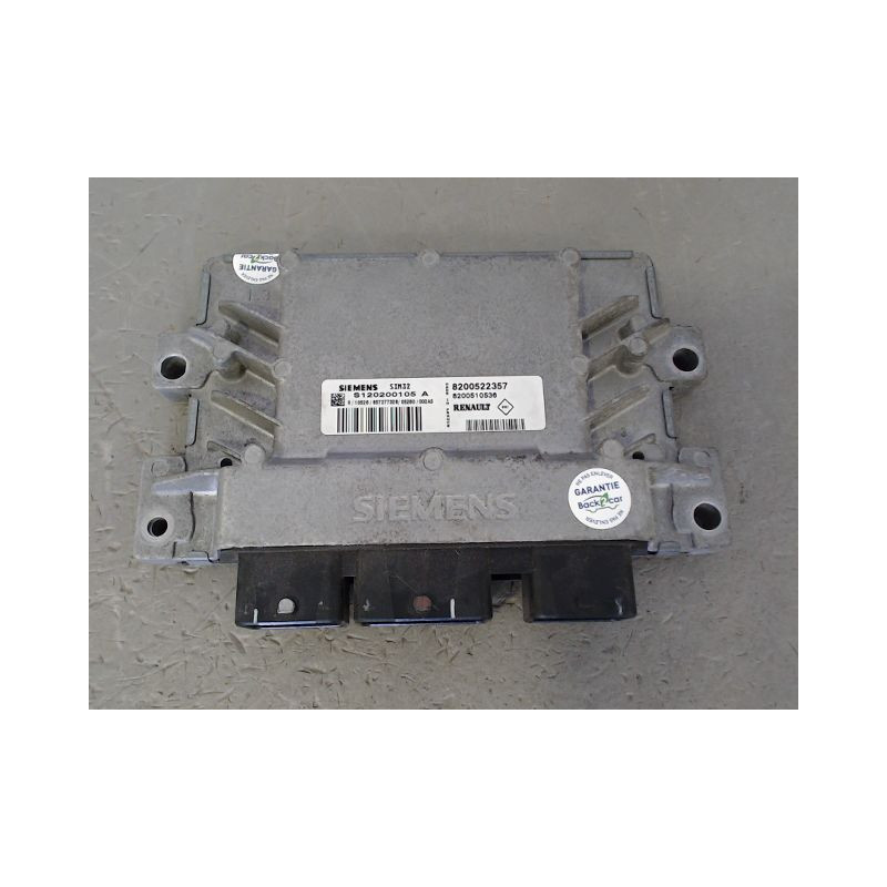 CALCULATEUR MOTEUR RENAULT CLIO
