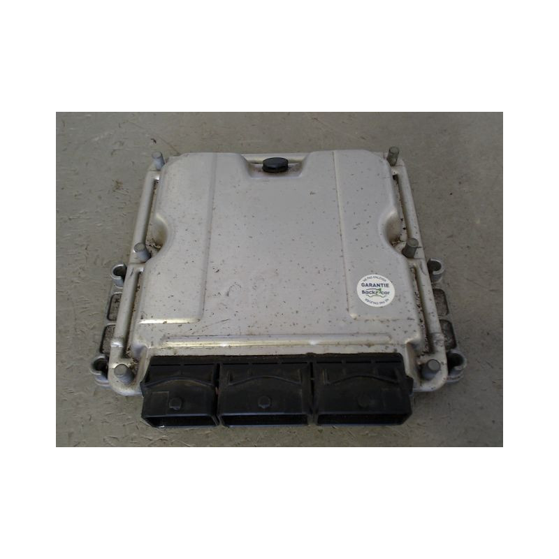 CALCULATEUR MOTEUR RENAULT VEL SATIS