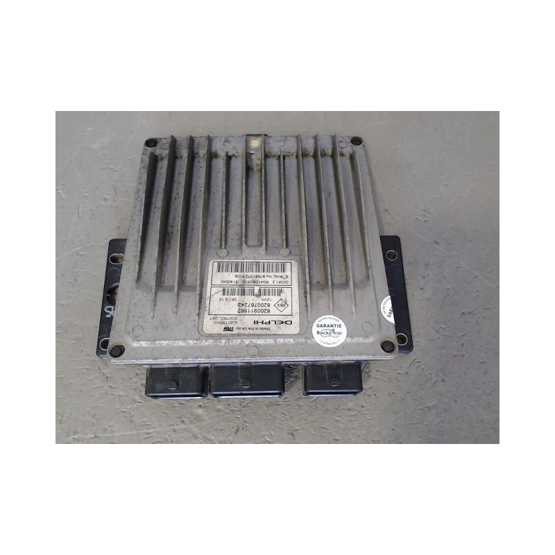 CALCULATEUR MOTEUR RENAULT CLIO
