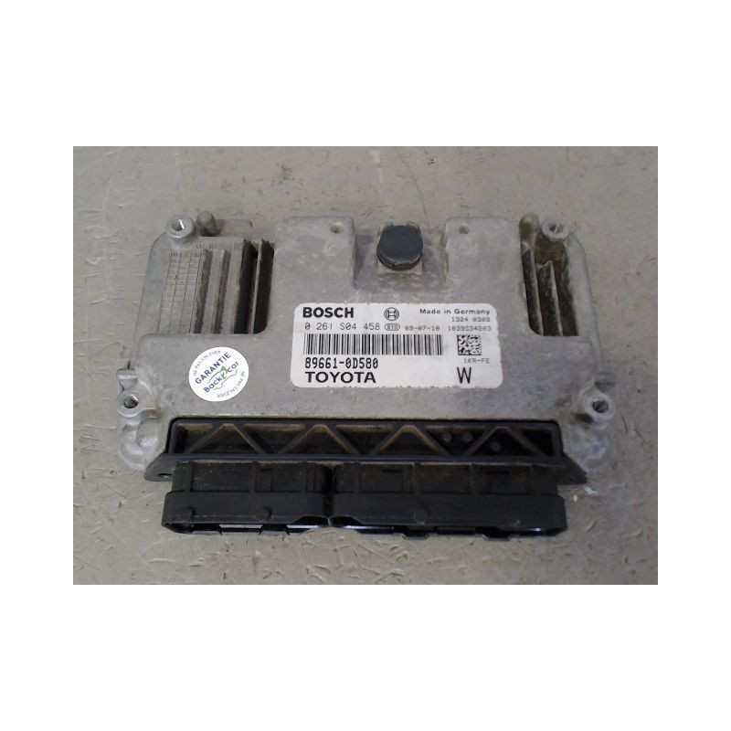 CALCULATEUR MOTEUR TOYOTA YARIS
