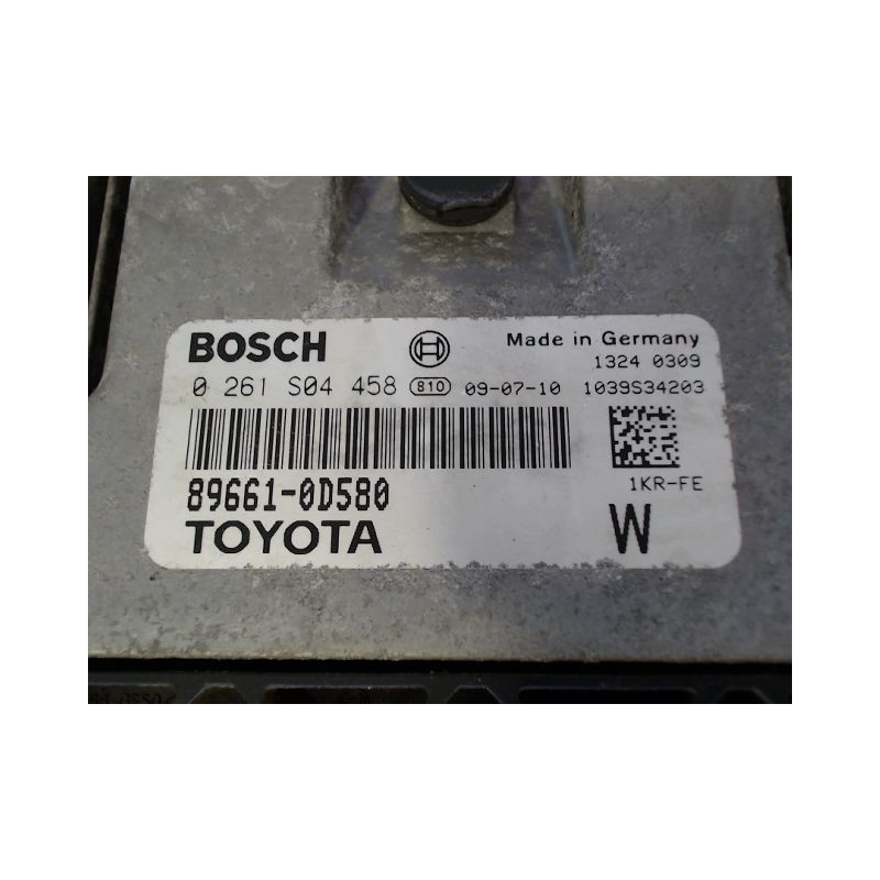 CALCULATEUR MOTEUR TOYOTA YARIS