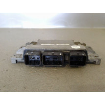 CALCULATEUR MOTEUR RENAULT CLIO