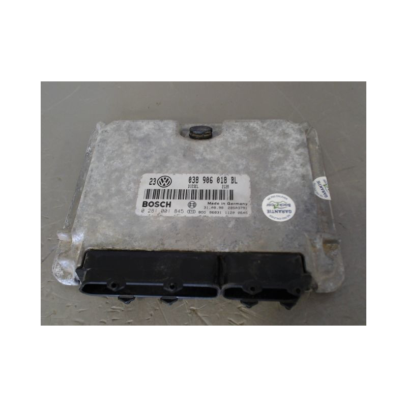 CALCULATEUR MOTEUR VOLKSWAGEN GOLF
