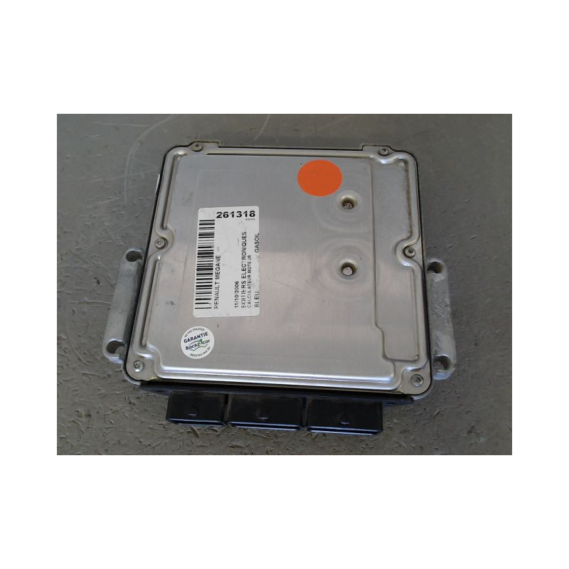 CALCULATEUR MOTEUR RENAULT MEGANE