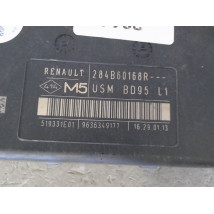 BOITE A FUSIBLES RENAULT MEGANE