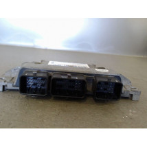 CALCULATEUR MOTEUR RENAULT CLIO