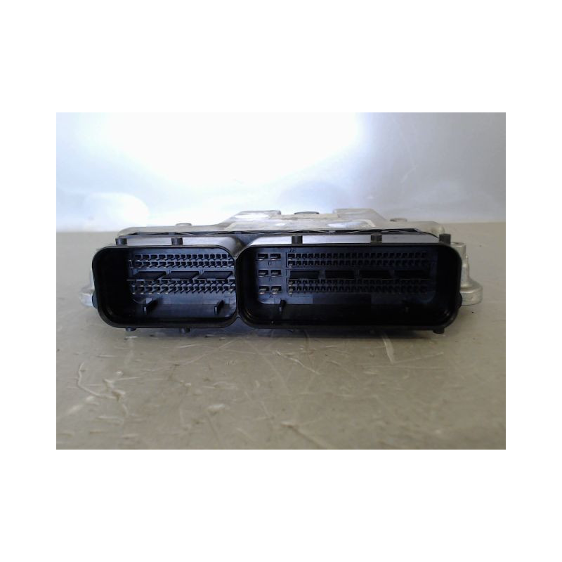 CALCULATEUR MOTEUR VOLKSWAGEN GOLF