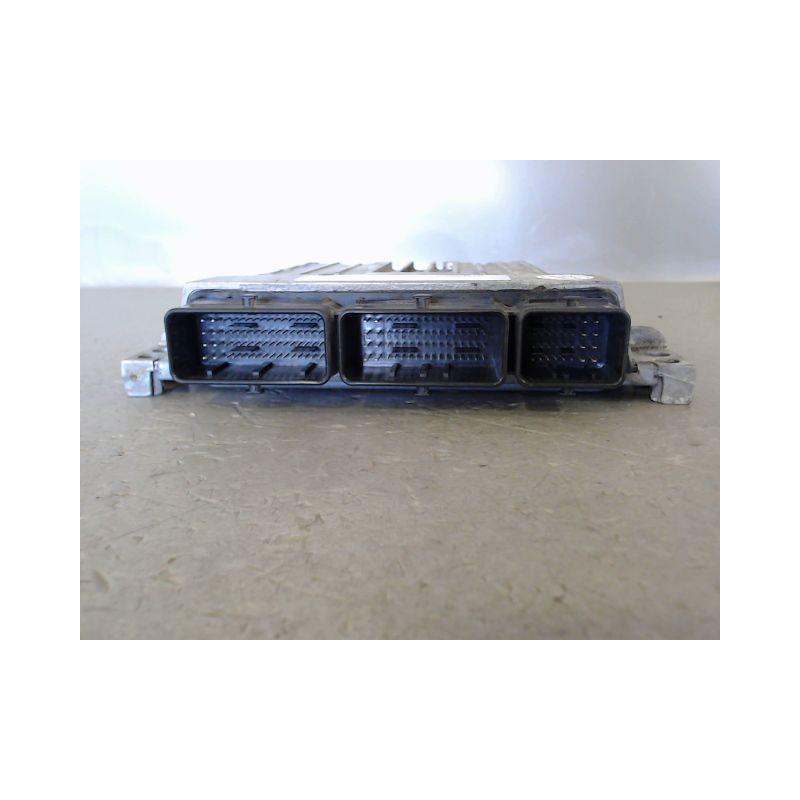CALCULATEUR MOTEUR RENAULT MEGANE