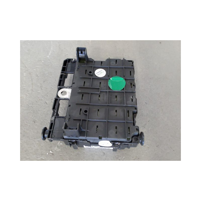 BOITE A FUSIBLES PEUGEOT 307