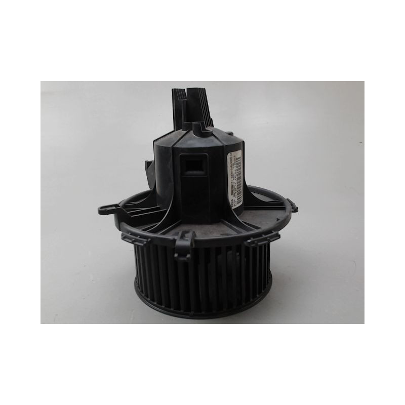 MOTEUR VENTILATEUR CHAUFFAGE OPEL ZAFIRA