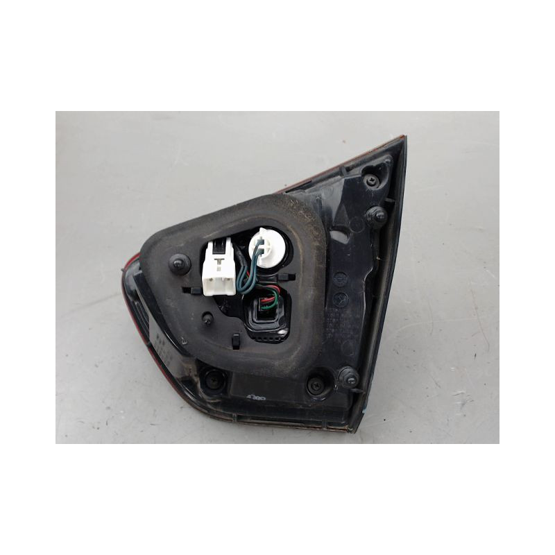 FEU ARRIERE INTERIEUR GAUCHE KIA RIO