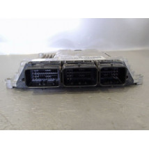 CALCULATEUR MOTEUR RENAULT TRAFIC