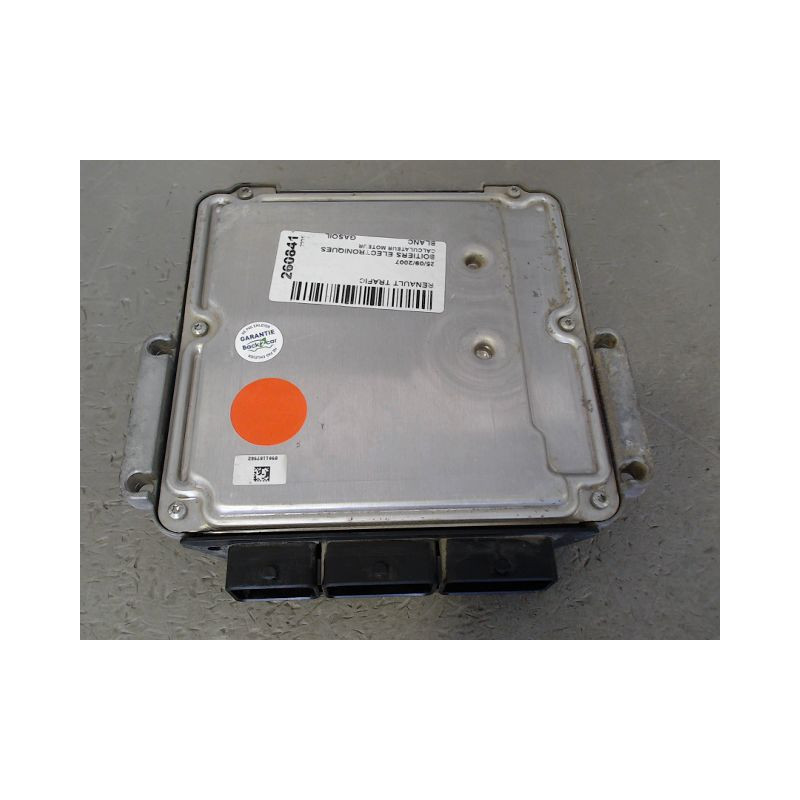CALCULATEUR MOTEUR RENAULT TRAFIC